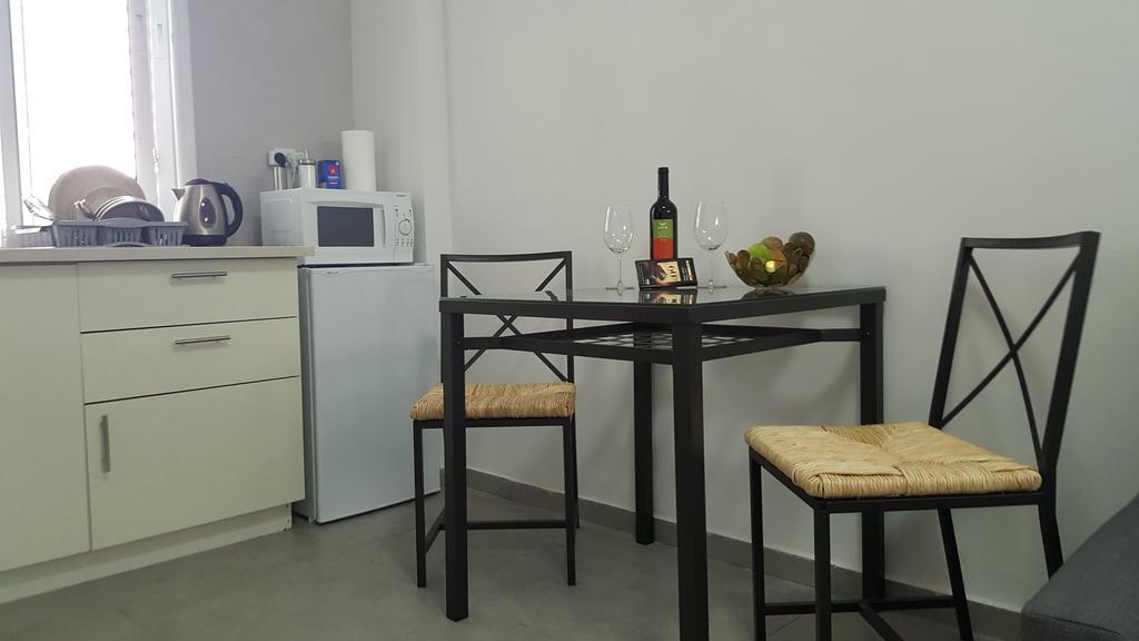 Studio Masaryk Apartment Бат-Ям Екстер'єр фото